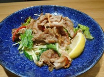 Shabu-Shabu Kou Higashimachi main branch_Grilled Agu pork shabu-shabu salad ★