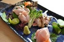 Shabu-Shabu Kou Higashimachi main branch_Kumejima red chicken sashimi platter (3 kinds) ★