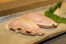 Shabu-Shabu Kou Higashimachi main branch_Kumejima red chicken nigiri sushi (2 pieces)