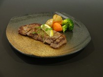  Angus beef sirloin steak 180g 