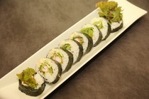 Japanese Restaurant Ryo_Lettuce rolls (4 pieces)