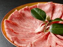  Enjoy a sukiyaki kaiseki course with fresh vegetables. 