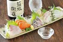 Kinosuke_An exquisite menu using fresh, high-quality fish carefully selected by the chef's discerning eye: "Local fish, direct from Manazuru, sashimi platter (2 servings)"