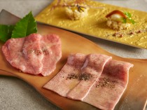  Tongue shabu-shabu sushi and seared red meat sushi 