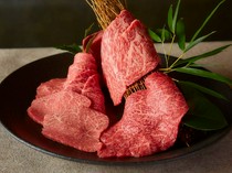  엄선 살코기 와규와 내장 모둠 