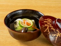 Ippin Oryori Ootaki_A variety of seasonal delicacies will charm you. The Kaiseki course features dishes full of seasonal flavors.