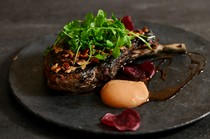  烤澳洲带骨羊里脊 