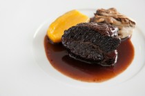 Restaurant Virbius_"Domestic beef cheek meat stewed in red wine" - Enjoy the concentrated flavor of red wine and beef