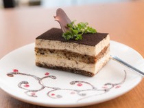 Pizzeria Bar ARICCIA_[Tiramisu] made from the proud recipe of our chef