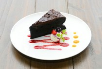 Pizzeria Bar ARICCIA_Chocolate Gateau