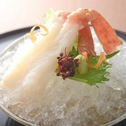 Hareya Bettei_Kani Sashi (crab sashimi  - Enjoy the exquisite taste of live snow crab taken from the fish tank equipped at the restaurant.