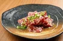 Sumibi Yakitori to Hakata Motsunabe Nagare Nishiki Main Branch_Raw horse meat