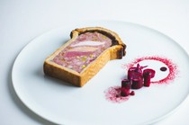 LATURE_"Pate en Croute" made with the chef's heart and soul