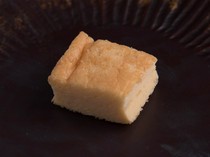 Jukusei-zushi Koshiro_The fluffy texture is similar to castella.