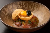 SHIROSAKA - Sumibi Kappo_[Cold Tuna and Sea Urchin] Enjoy this exquisite combination.