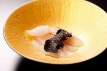 Sushi Shihogama_The fusion of Japanese and Western cuisine creates a new delicacy: "Flounder with Truffles"
