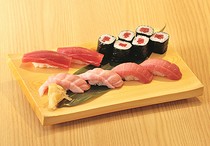 Sushi Hiroshima Ajiroya ekie branch_"All-Bluefin Tuna" Enjoy the different flavors depending on the part of the tuna.