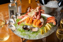  Premium Seafood Platter on Ice 
