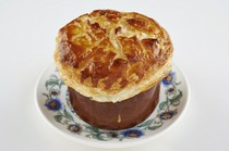 Hokkai Seafood & Tokachi Beef Steak Restaurant   Norte_Onion soup, baked pie