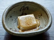 Ukai Toriyama_"Grilled Sesame Tofu" with a fragrant sesame flavor and chewy texture