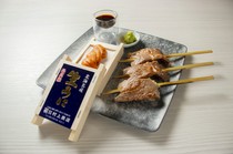 Uni Murakami Hakodate ekimae restaurant_Additive-free raw sea urchin and wagyu beef skewers