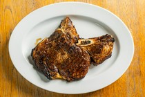 BARBARESCO 37_Aged Akagi beef sirloin on the bone 800g