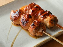 Toriyoshi Naka-Meguro_"Tsukune" - a delicious dish with a rich, concentrated Date chicken flavor