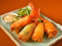 Agu-buta-shabu Izakaya Hakuryu Nishiki_Angel shrimp and cheese spring rolls with shiso leaves (3 pieces)