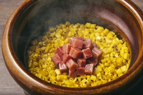 USHIGORO S. GINZA_Wagyu beef and grilled corn cooked in a clay pot