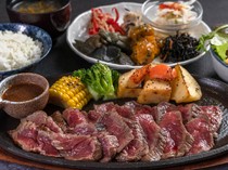 UERUMA SHIMIN SHOKUDO_[Uruma City Black Wagyu Yamashiro Beef Steak] Enjoy the taste of grilled Yamashiro beef, nurtured in the nature of Okinawa with love.