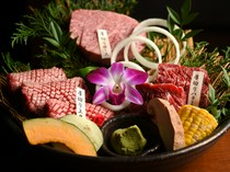  고급육의 맛을 두툼하게 즐기는 ‘두툼한 고기 3종 모둠’

 