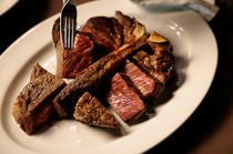  Porterhouse steak (bone-in) 800g 