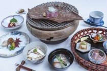  우아한 점심 식사! 전통의 맛을 만끽할 수 있는 '도미밥 가이세키' 