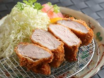 Zerodo Jukusei Steak_(Limited quantity, rare cut) 0℃ matured pork cutlet set meal, thick cut fillet 140g