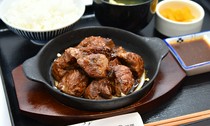 Wagyu Kurosawa Main Branch_Chopped steak set (premium)