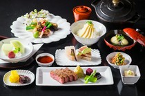  "Chef's Special Seasonal Kaiseki Course" depicts the scenery of the four seasons 