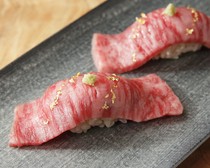 Steak House Kanai Omuro-Kogen Branch_Prime Minister's Award-winning Enshu Yumesaki Beef Nigiri