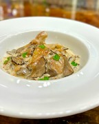 Steak House Kanai Omuro-Kogen Branch_Fricassee of locally farmed chicken and truffles from Shizuoka Prefecture