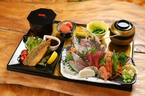 Irifune Odawara-ekimae Branch_Local fish set meal (limited quantity)