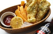  海边风味炸鱼薯条 