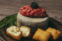 Yakiniku USHIGORO Omotesando branch_Beef Tartar with Homemade Deep-Fried Bread