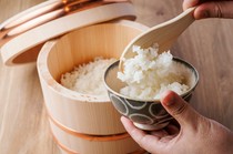 Yakiniku Gyugujo Bettei_Rice in a rice container