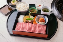 니쿠노 다지마 가메이도클록점_검은 털 일본소 서리 내리기