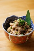  Chicken skin with ponzu sauce 