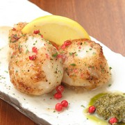  Butter-fried scallops with Hiroshima double sauce 