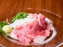  Hiroshima specialty: Grilled coral sashimi 