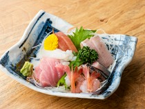 Sushi Sukiyaki Akamechan_Recommended seasonal sashimi