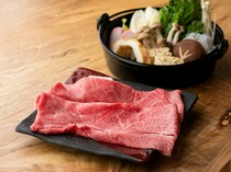 Sushi Sukiyaki Akamechan_"Noto Beef Sukiyaki" where you can enjoy the deliciousness of meat and vegetables