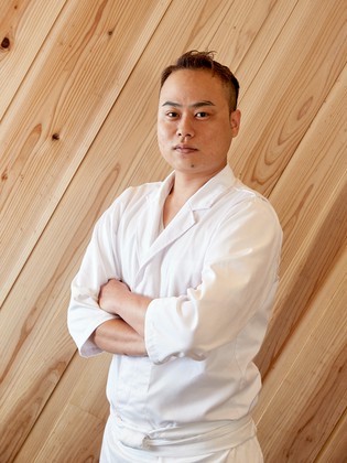 Sushi Renma_Yoshitaka Ueshiro