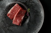 Beef-Professional Ginza_A rare and rare cut, thickly cut Wagyu skirt steak